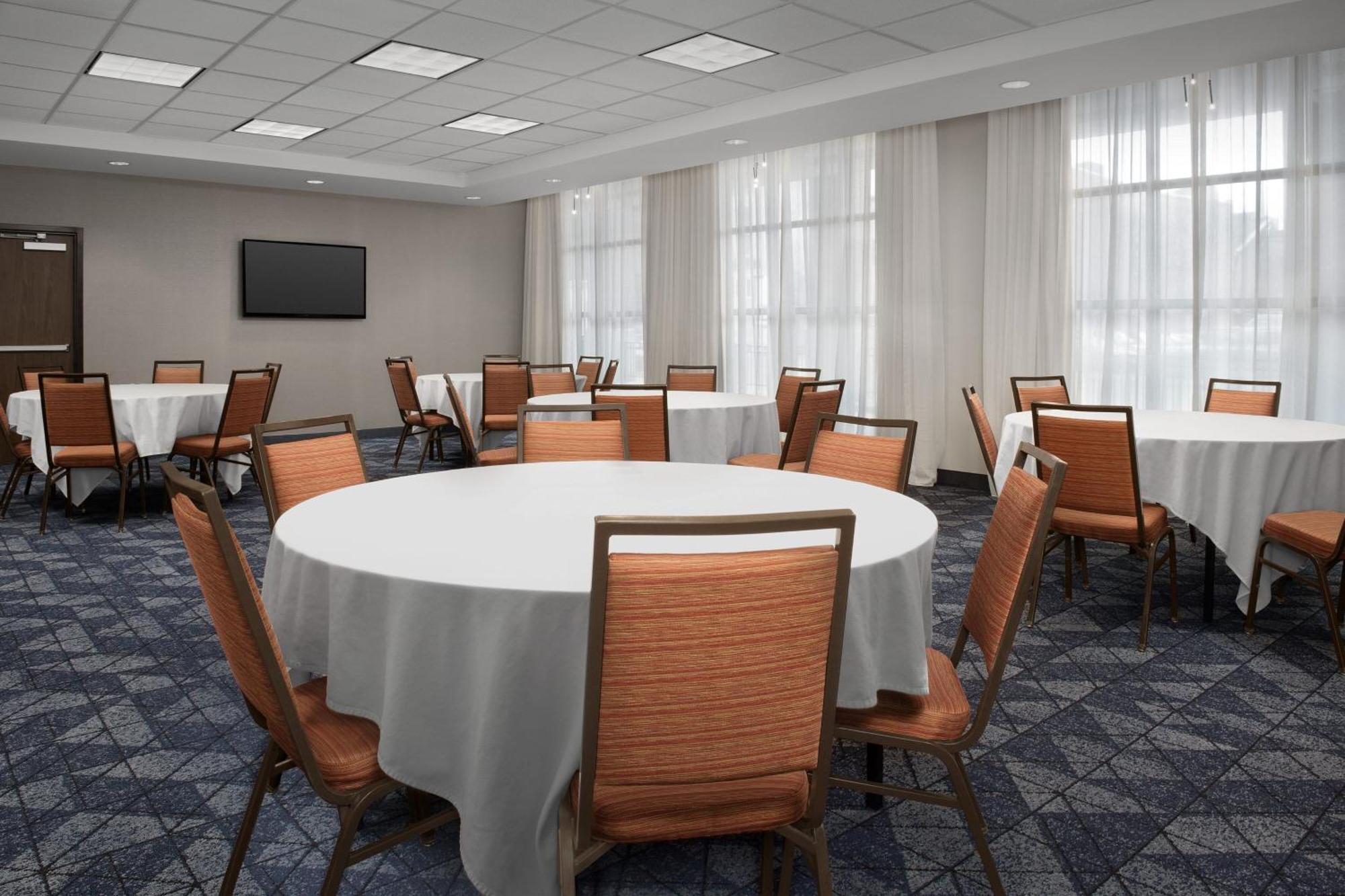Hotel Courtyard By Marriott Syracuse Downtown At Armory Square Exterior foto