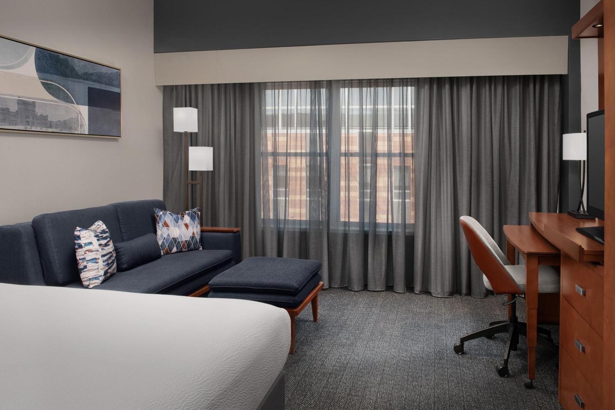 Hotel Courtyard By Marriott Syracuse Downtown At Armory Square Exterior foto