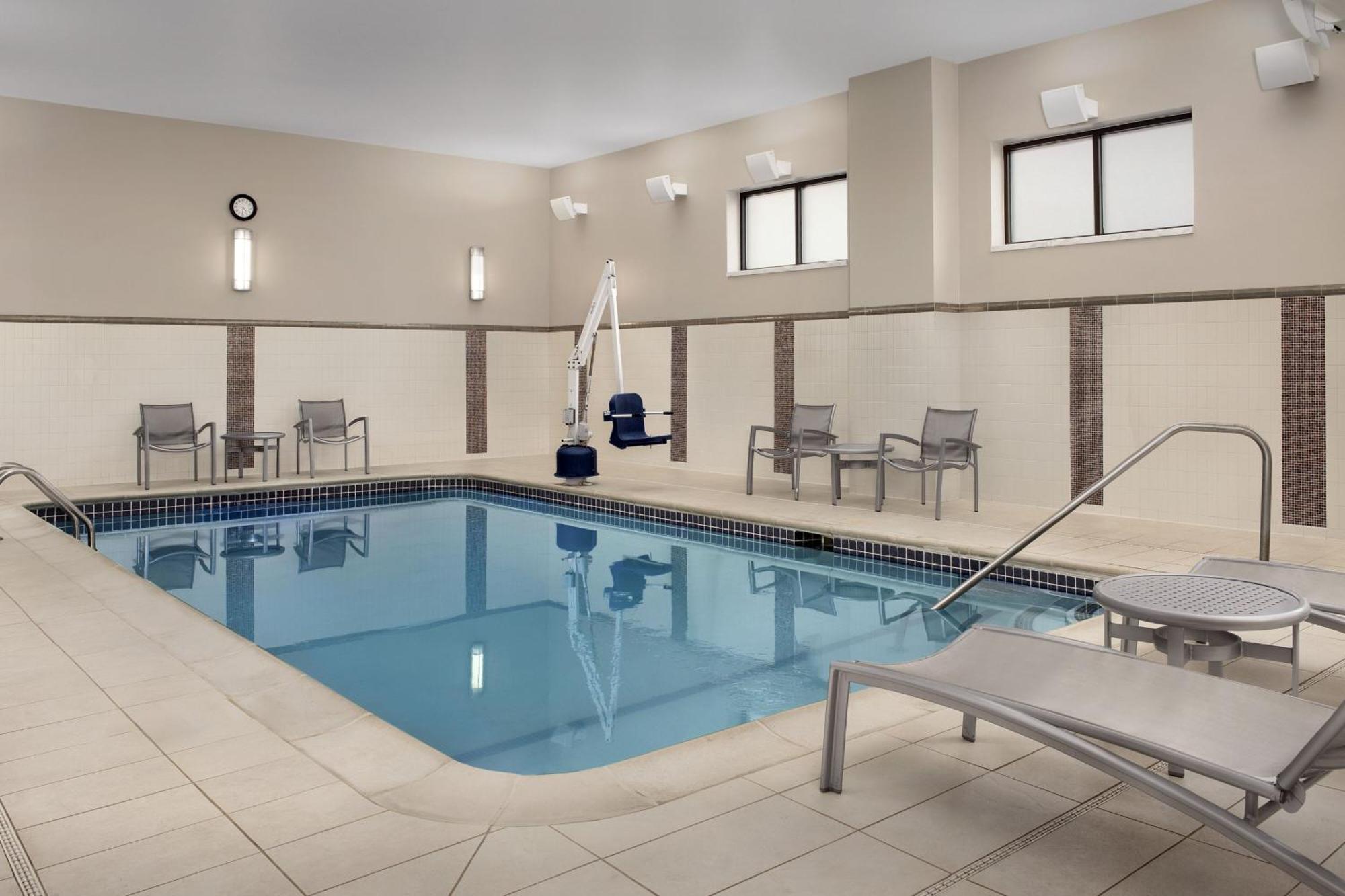 Hotel Courtyard By Marriott Syracuse Downtown At Armory Square Exterior foto