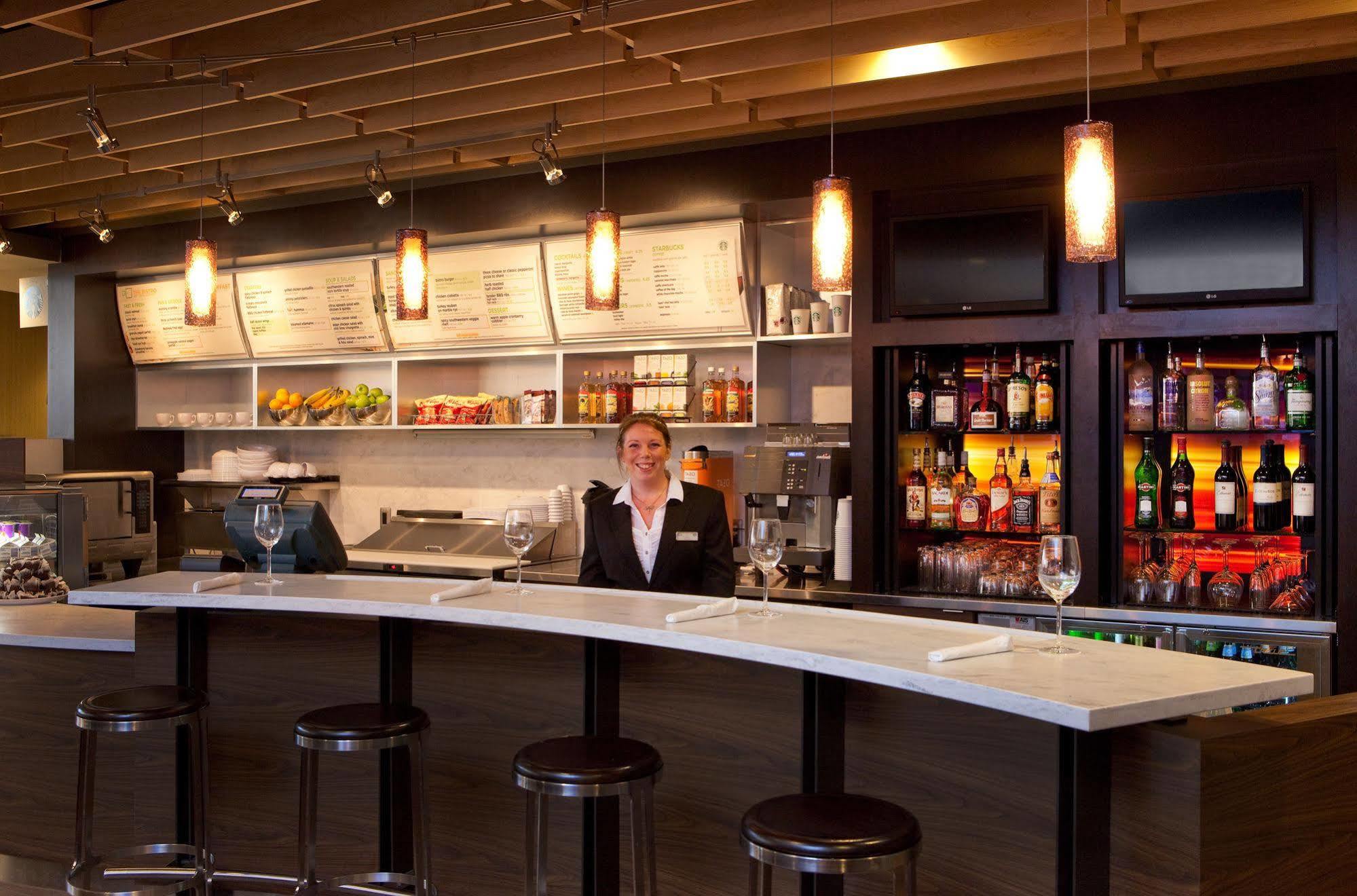 Hotel Courtyard By Marriott Syracuse Downtown At Armory Square Exterior foto
